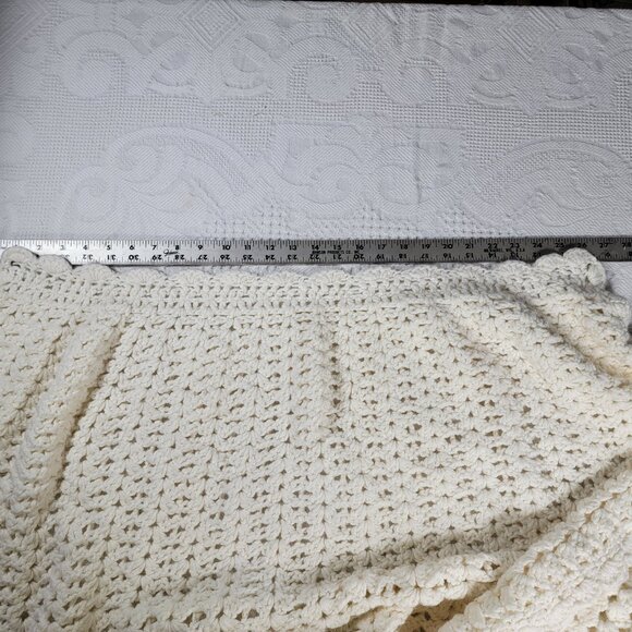 Vtg crocheted poncho shawl button front grandma hippie one size ivory arm holes - Picture 6 of 14